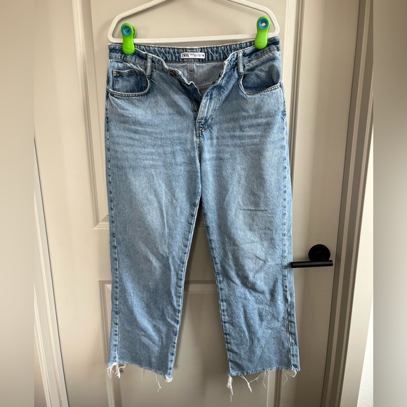 Zara Denim - Zara Cropped Mom Jeans